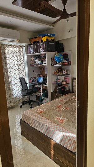 Bedroom in 2 BHK Apartment at Lodha Amara, Kolshet Road – for Rent
