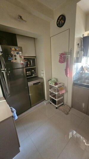 Furnished Amenities in 2 BHK Apartment at Lodha Amara, Kolshet Road – for Rent