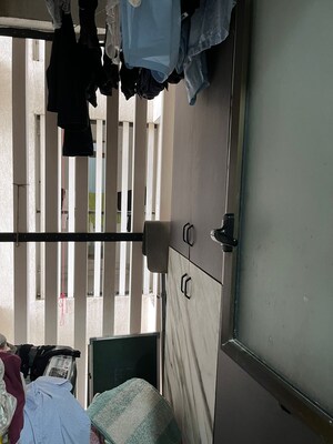 Team Area in 1.5 BHK Apartment at Raymond Ten X Era, Pokhran Road No One – for Sale