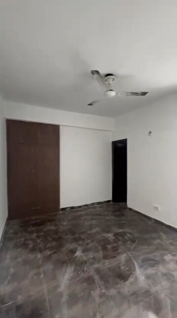 Room in 3 BHK Apartment at Proview Laboni, Dundahera – for Sale