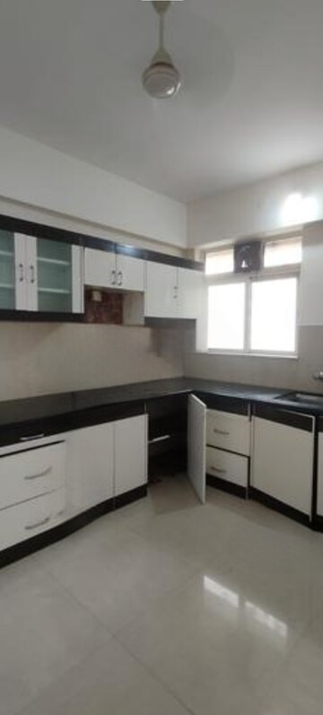 Kitchen in 3 BHK Apartment at Hiranandani Meadows, Manpada – for Rent