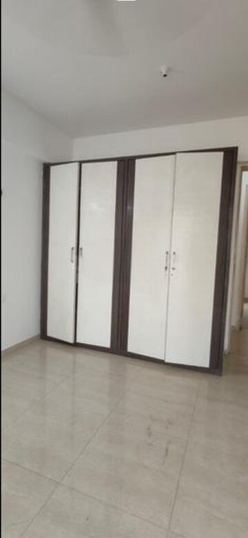 Bedroom in 3 BHK Apartment at Hiranandani Meadows, Manpada – for Rent