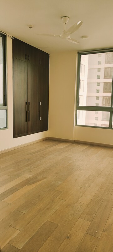 Bedroom in 2 BHK Apartment at Piramal Vaikunth, Balkum Pada – for Rent