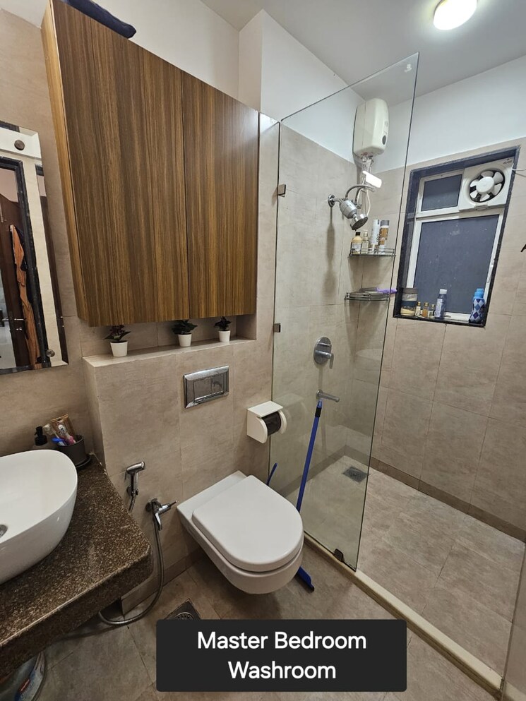 Washroom, godrej-prime 2 Bedroom 737 Sq.Ft. Apartment In Chembur Mumbai 9296091