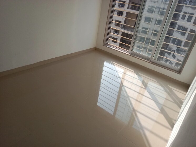 Balcony, shree-satyam-chs-goregaon-east 1 Bedroom 325 Sq.Ft. Apartment In Goregaon East Mumbai 9296097