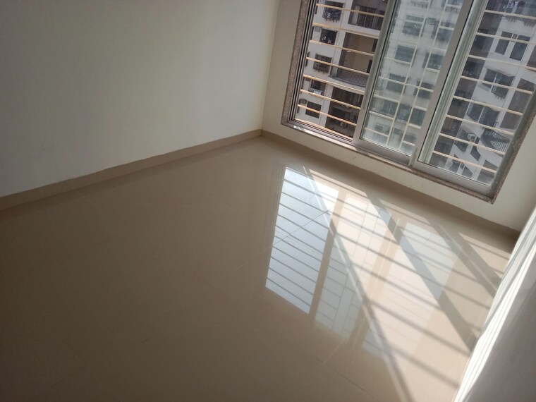 Balcony, shree-satyam-chs-goregaon-east 1 Bedroom 325 Sq.Ft. Apartment In Goregaon East Mumbai 9296097