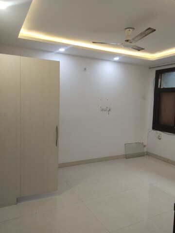 Room in 2 BHK Independent House at Sector 55 – for Rent