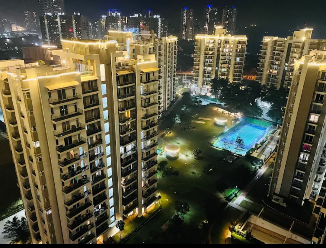 2 BHK 1480 Sq.Ft. Apartment in Microtek Greenburg