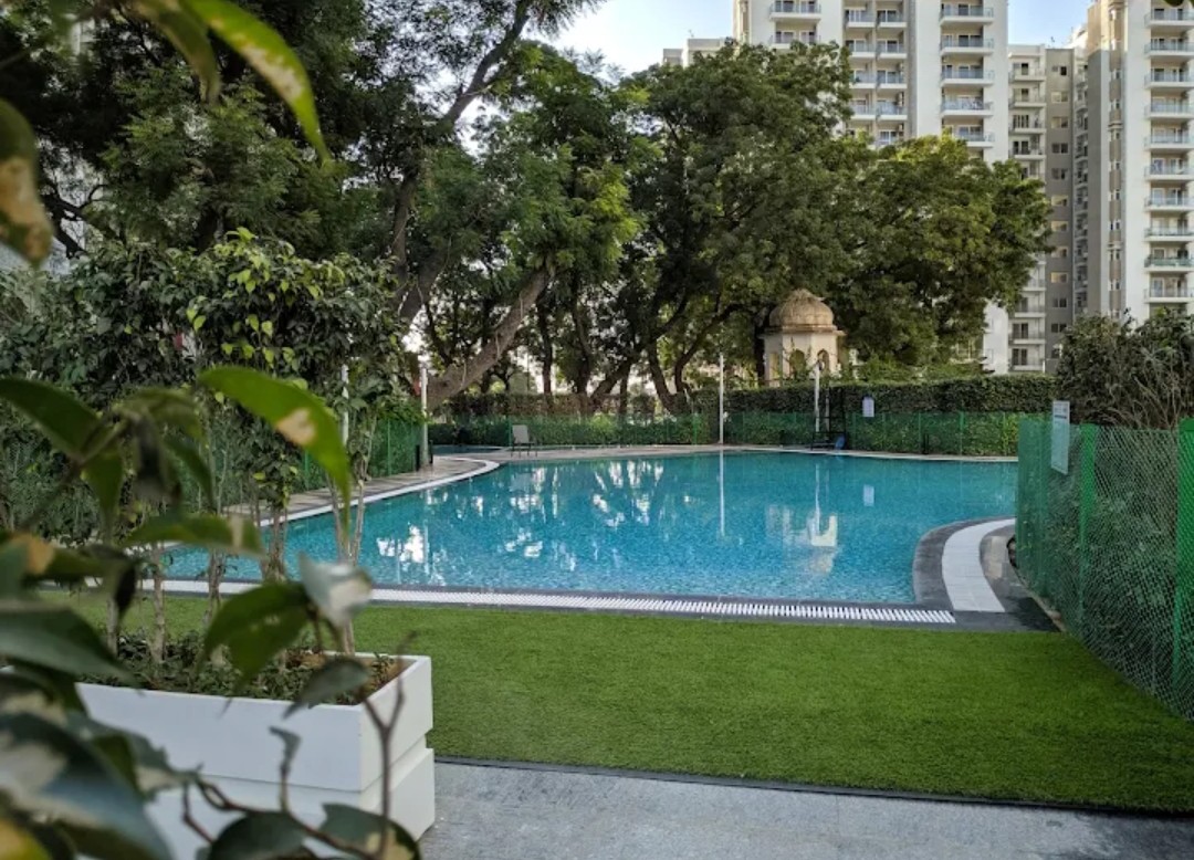 3 BHK 1895 Sq.Ft. Apartment in Microtek Greenburg