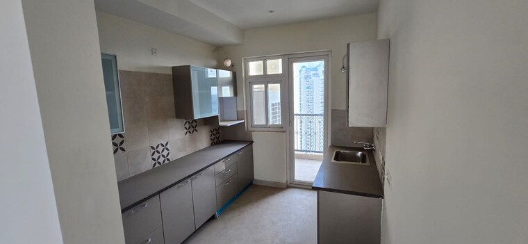 Kitchen, emaar-gurgaon-greens 3 Bedroom 1650 Sq.Ft. Apartment In Sector 102 Gurgaon 9296119