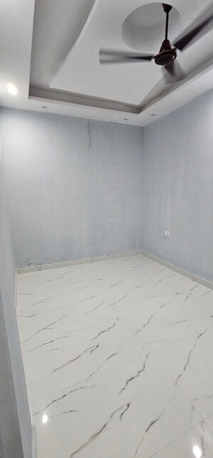 Room in 3 BHK Villa at Sindhuja Greens, Sector 10 Greater Noida – for Sale