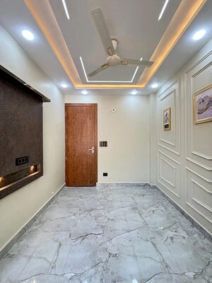 Building Lobby in 2.5 BHK Builder Floor at SA HOMES I, Uttam Nagar – for Sale