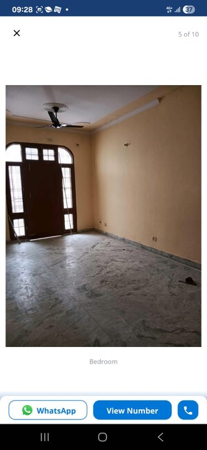 Room in 4 BHK Independent House at Gomti Nagar – for Sale