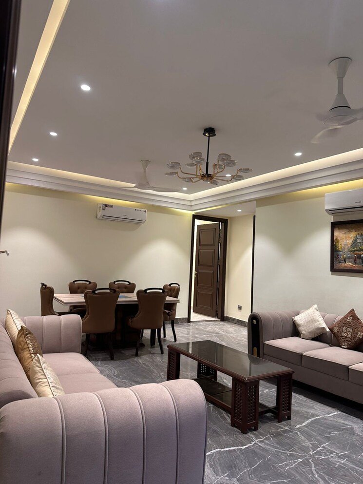 Team Area, unitech-south-city-1 3 Bedroom 1900 Sq.Ft. Builder Floor In South City 1 Gurgaon 9296151