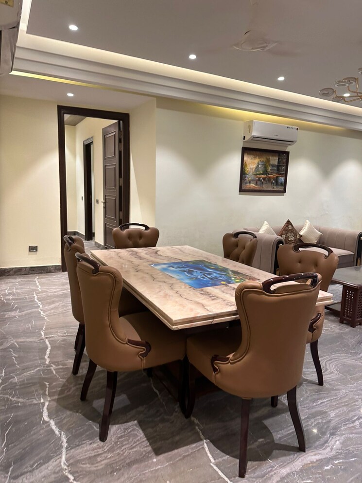 Team Area, unitech-south-city-1 3 Bedroom 1900 Sq.Ft. Builder Floor In South City 1 Gurgaon 9296151