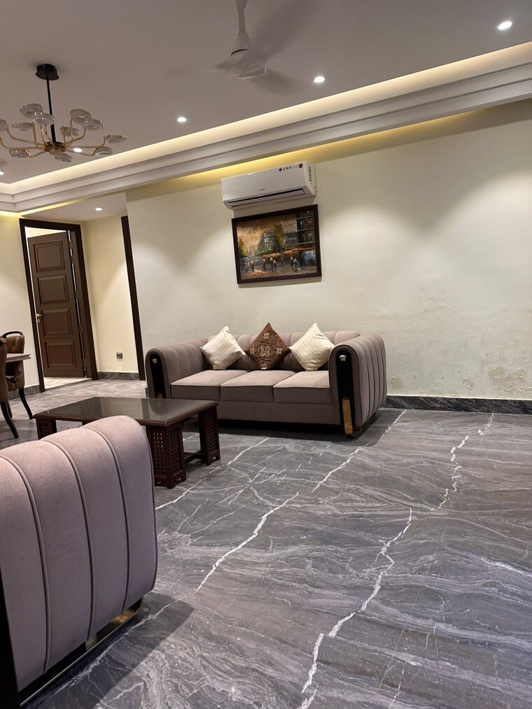  Parking, unitech-south-city-1 3 Bedroom 1900 Sq.Ft. Builder Floor In South City 1 Gurgaon 9296151