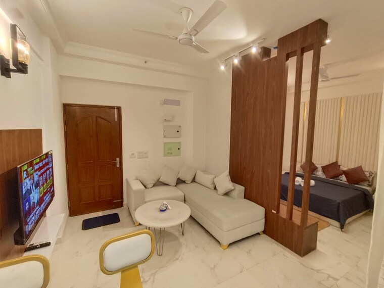 Living Room, purvanchal-royal-city 1 Bedroom 650 Sq.Ft. Apartment In Chi V Greater Noida Greater Noida 9296161