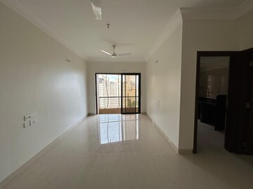 2 BHK Apartment For Sale in Raheja Interface Heights, Malad West