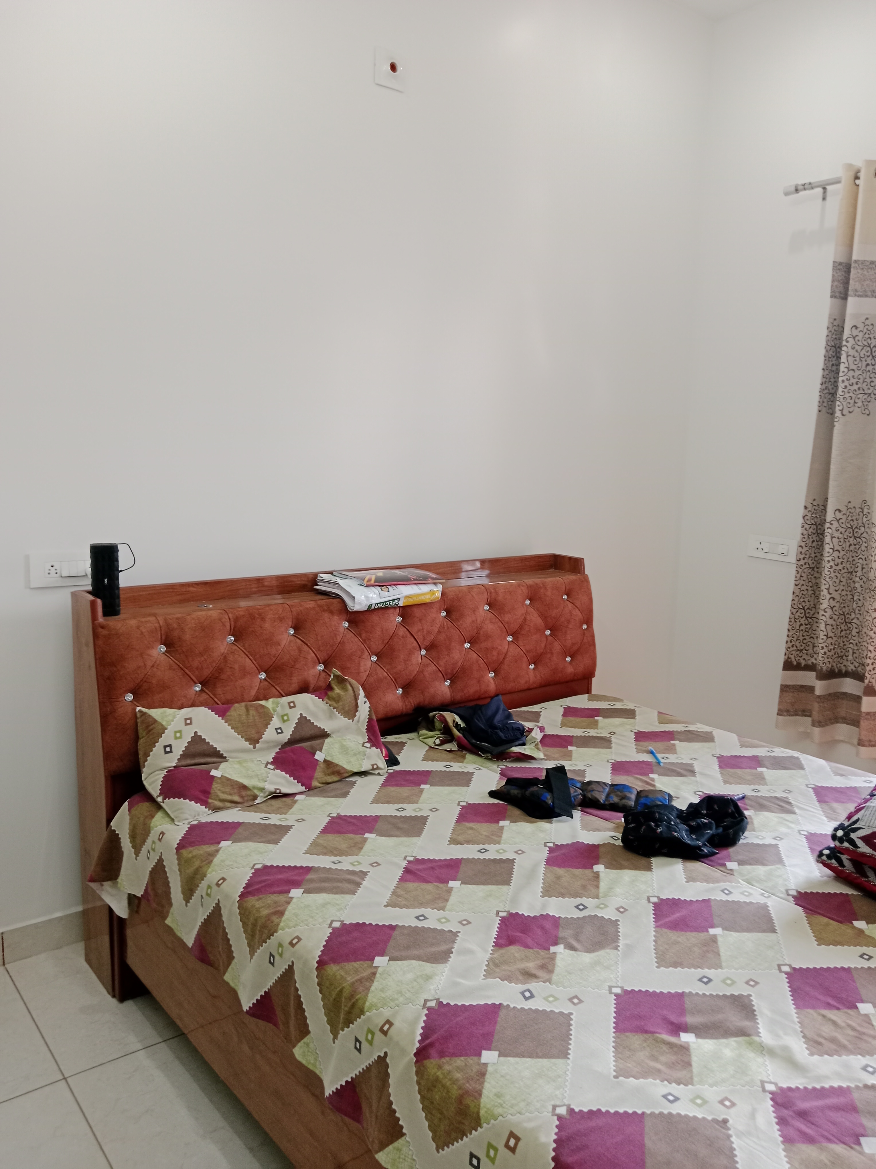 2 BHK + Pooja Room Builder Floor For Rent in Sector 18