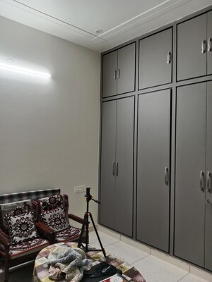 Furnished Amenities in 2 BHK Builder Floor at Sector 18 – for Rent