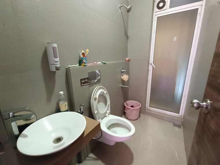 Bathroom, akshar-alvario 2 Bedroom 1140 Sq.Ft. Apartment In Seawoods Navi Mumbai 9296175
