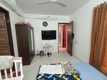 Bedroom in 2 BHK Apartment at Akshar Alvario, Seawoods – for Rent