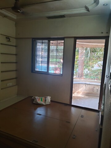 2 BHK Apartment For Sale in Pooja CHS Borivali, Borivali West