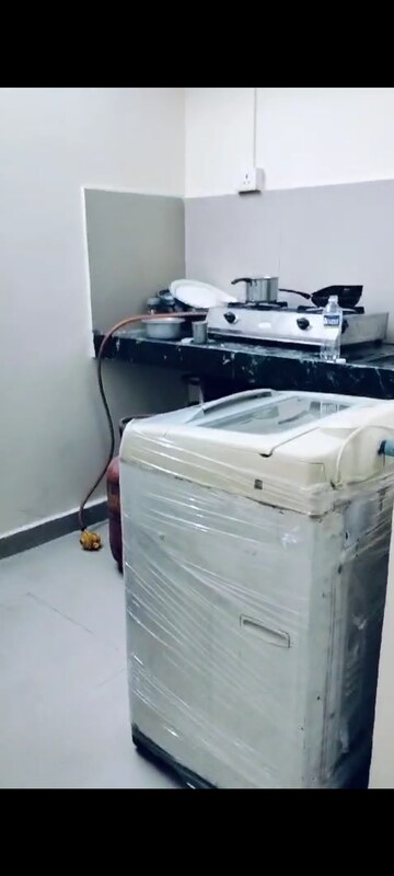 Master Bedroom in 1 BHK Apartment at Mahalaxmi CHS Worli, Worli – for Rent