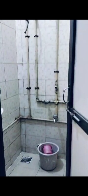 Bathroom in 1 BHK Apartment at Mahalaxmi CHS Worli, Worli – for Rent