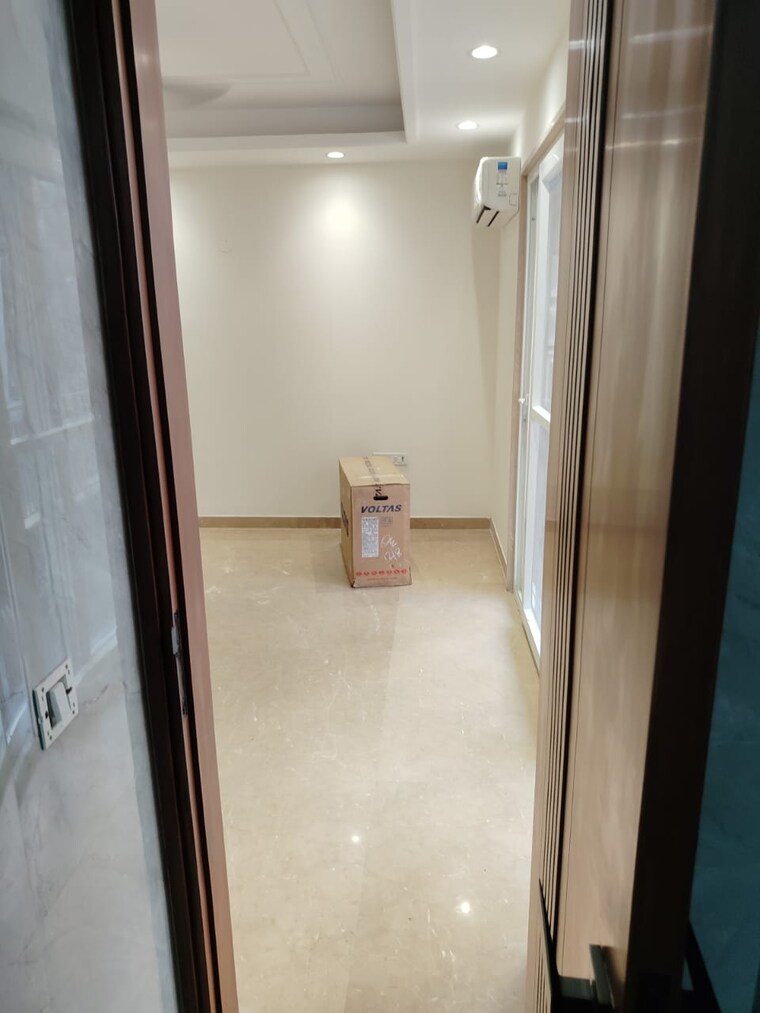 Room, hauz khas 3 Bedroom 1926 Sq.Ft. Builder Floor In Hauz Khas Delhi 9296248