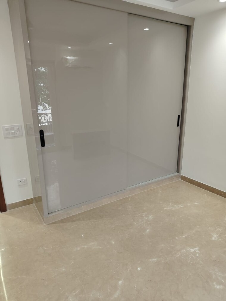 Room, hauz khas 3 Bedroom 1926 Sq.Ft. Builder Floor In Hauz Khas Delhi 9296248