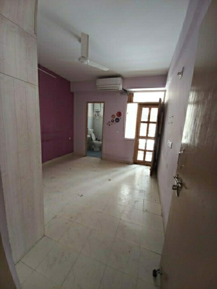 Room, ninex-rmg-residency 2 Bedroom 700 Sq.Ft. Apartment In Sector 37c Gurgaon 9296345