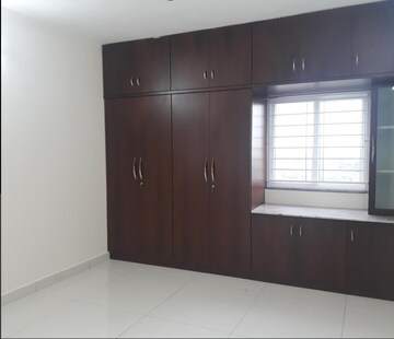 Room in 3 BHK Apartment at Aparna Sarovar Zicon, Nallagandla – for Rent