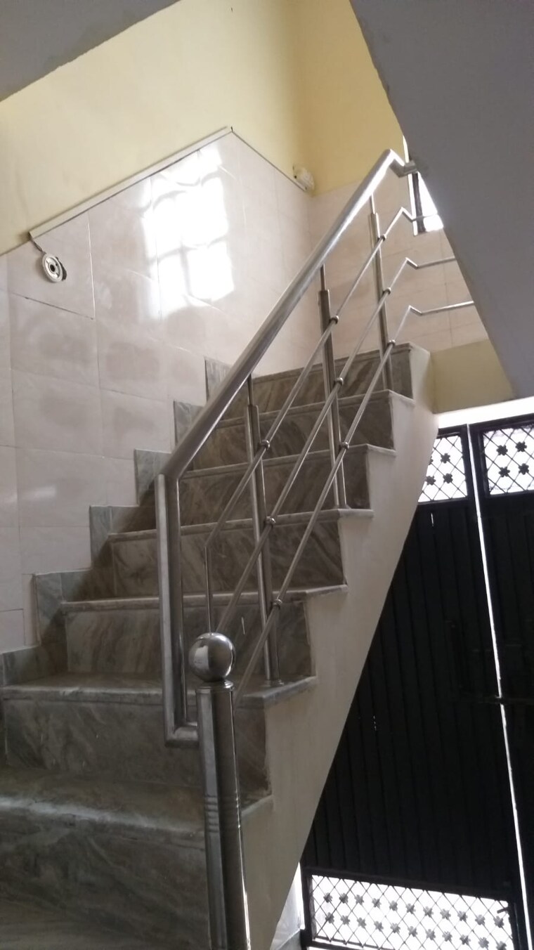 undefined, sant nagar 2 Bedroom 450 Sq.Ft. Independent House In Sant Nagar Delhi 9296366