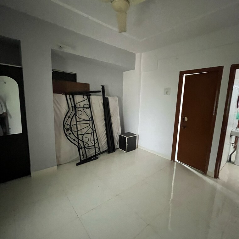 Room, wadgaon sheri 1 Bedroom 750 Sq.Ft. Apartment In Wadgaon Sheri Pune 9296400