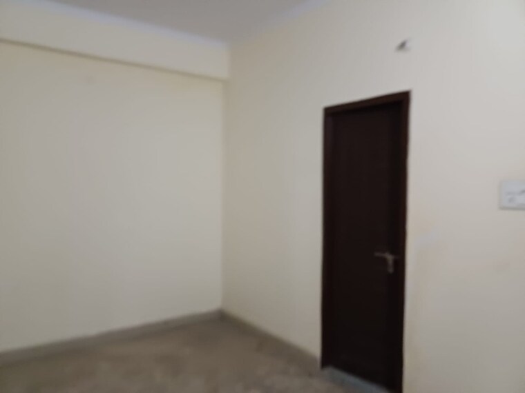Room, khurram nagar 3 Bedroom 1500 Sq.Ft. Builder Floor In Khurram Nagar Lucknow 9296397