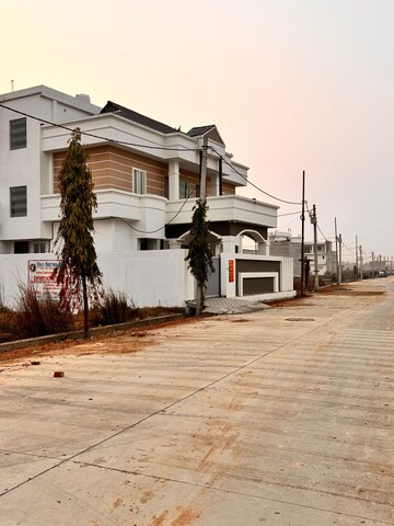  Plot For Sale in Arjun Enclave Arjunganj, Arjunganj
