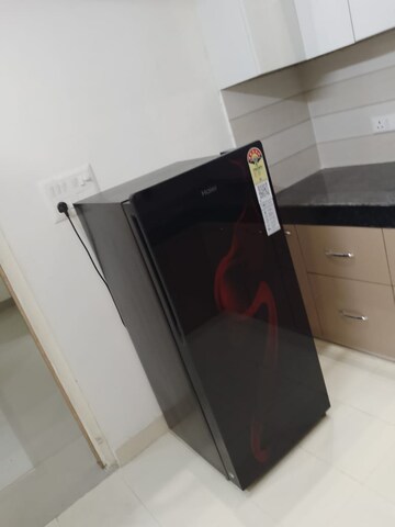 Furnished Amenities in 3 BHK Apartment at Avadh Vihar Yojna – for Rent