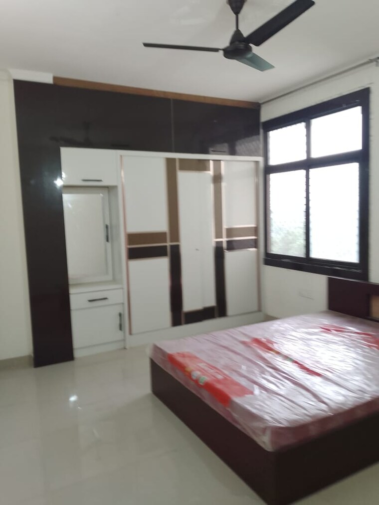 Room, avadh vihar yojna 3 Bedroom 1500 Sq.Ft. Apartment In Avadh Vihar Yojna Lucknow 9296504