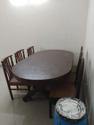 Furnished Amenities in 3 BHK Apartment at Avadh Vihar Yojna – for Rent