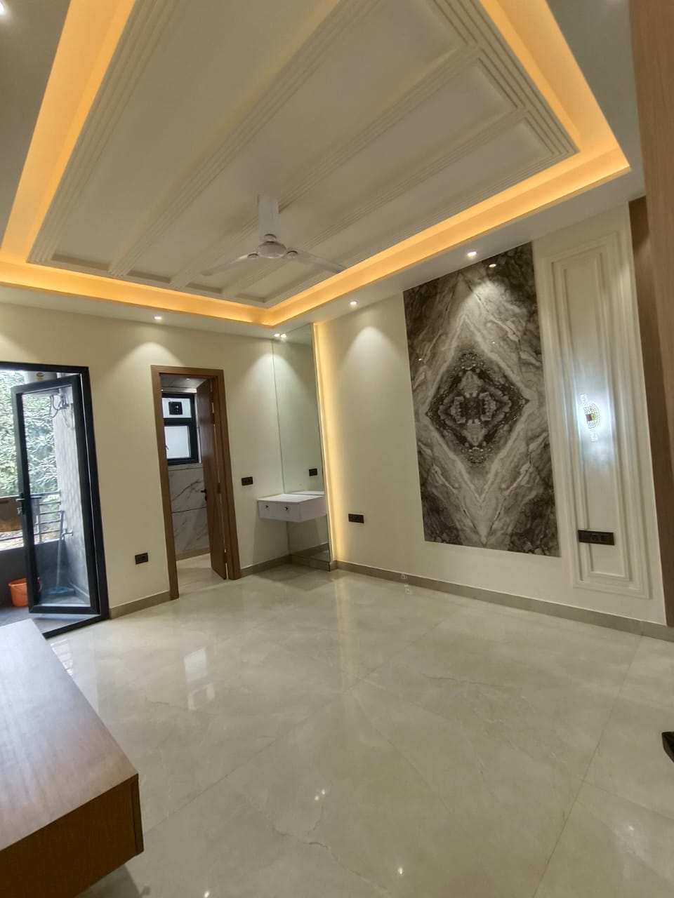 3 BHK + Servant Room Builder Floor For Rent in Unitech Greenwood City Apartment
