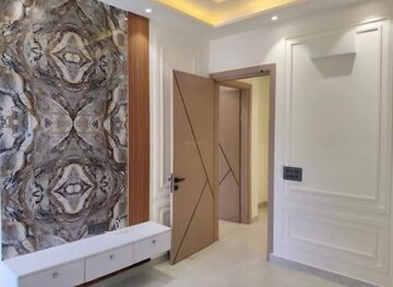 Bedroom in 3 BHK Builder Floor at Unitech Greenwood City Apartment, Sector 45 – for Rent