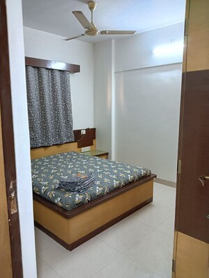 Bedroom in 4 BHK Apartment at Flower Valley, Mira Road – for Rent