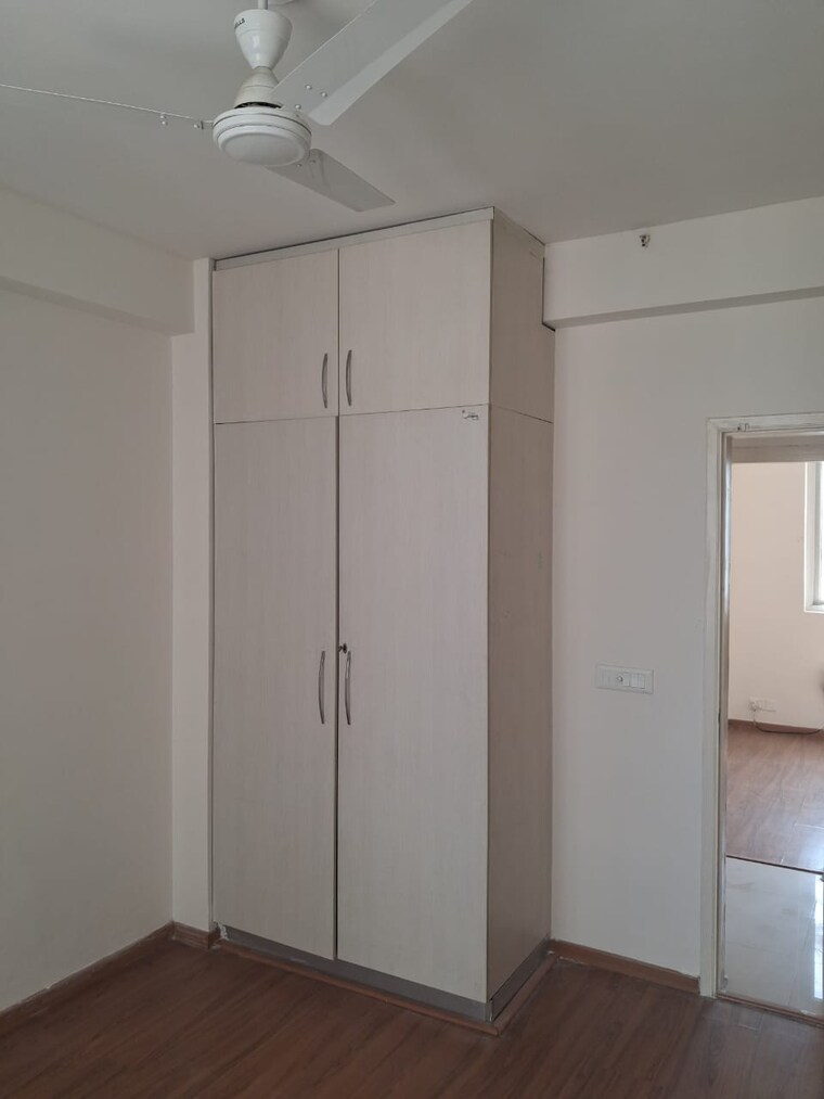 Room, bptp-park-prime 2 Bedroom 1435 Sq.Ft. Apartment In Sector 66 Gurgaon 9296630