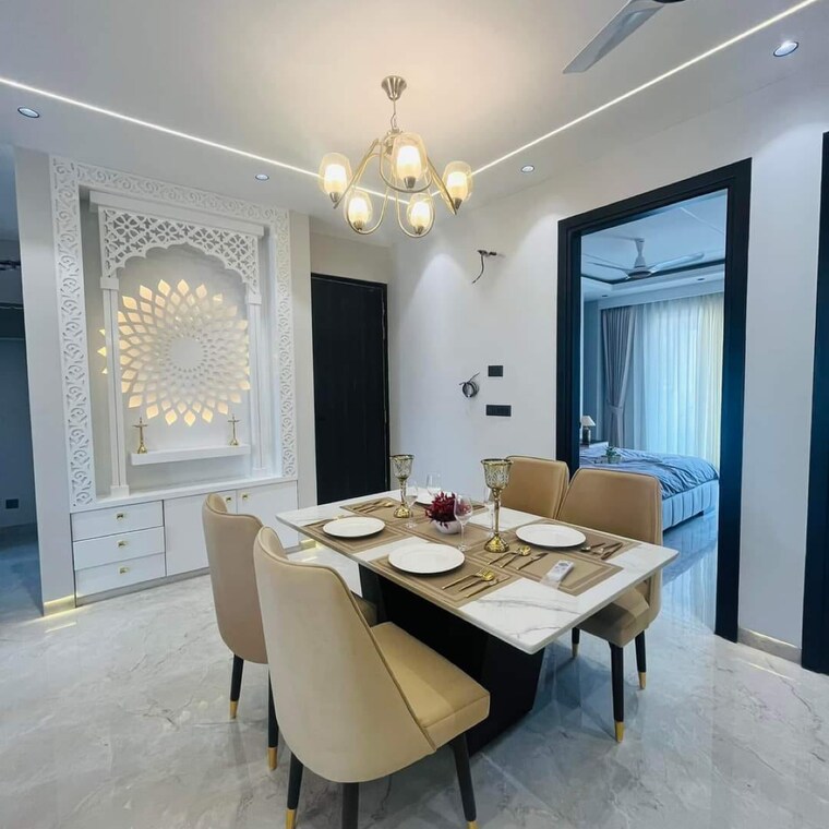 Bedroom, sector 60 3 Bedroom 180 Sq.Yd. Builder Floor In Sector 60 Gurgaon 9296622