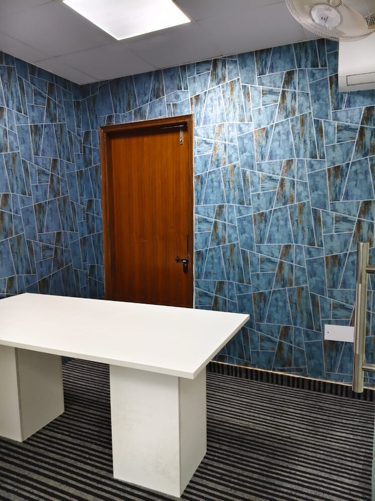 Balcony, sector 63 Commercial Office Space 1600 Sq.Ft. In Sector 63 Noida 9296639