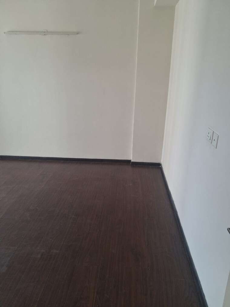 Room, bptp-park-prime 4 Bedroom 2062 Sq.Ft. Apartment In Sector 66 Gurgaon 9296660