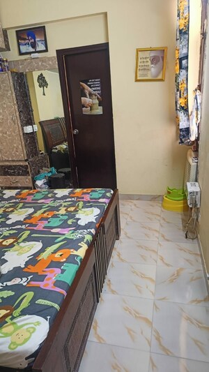 Bedroom in 2 BHK Apartment at Apex Our Homes, Sector 37c – for Rent