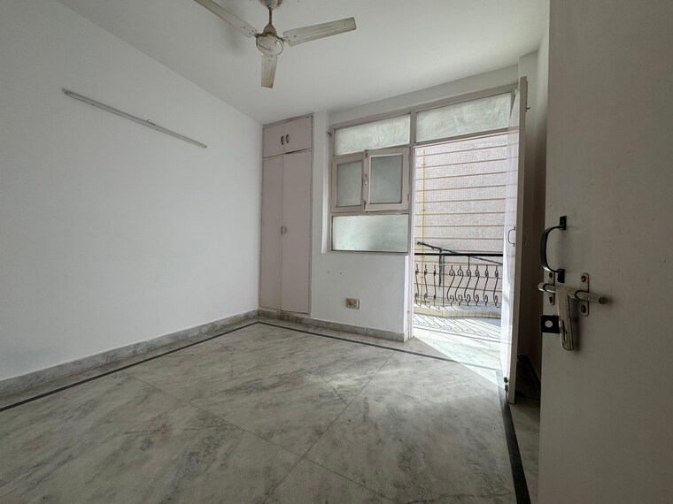 Room, chattarpur 2 Bedroom 850 Sq.Ft. Builder Floor In Chattarpur Delhi 9296727