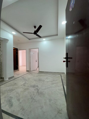 Living Room in 2 BHK Builder Floor at Chattarpur – for Rent
